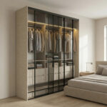 ⁦خزانة ملابس منزلقة للرياضيين بعرض 218,4 سم بتنظيم ثلاثي عملي – الخزائن الأمثل⁩ - الصورة ⁦3⁩