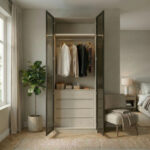 خزانة ملابس عرض 90سم بأبواب مفصلية حديثة مع أدراج تخزين ورف تعليق.