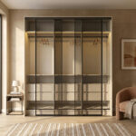 خزانة ملابس منزلقة للرياضيين بعرض 218,4 سم بتنظيم ثلاثي عملي – الخزائن الأمثل